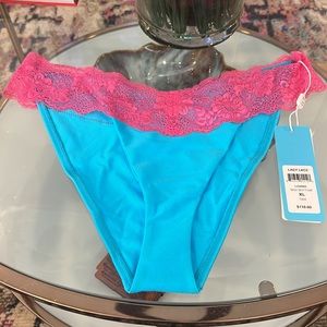 Beach Bunny Lady Lace Midi Bottom XL